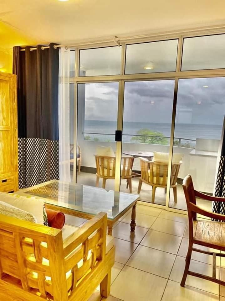 Beau Vallon Studios - Apartments Vacation Rentals 빅토리아 외부 사진